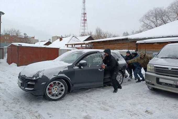 Томская бизнесвумен пыталась скрыть авто от приставов после суда